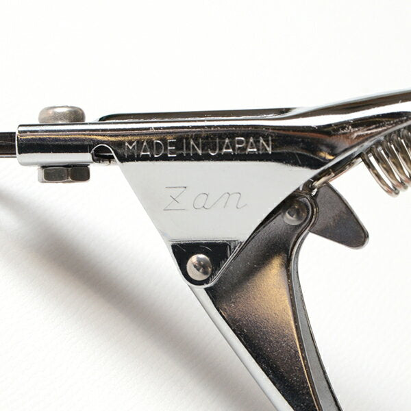 Zan - Guillotine type nail clipper